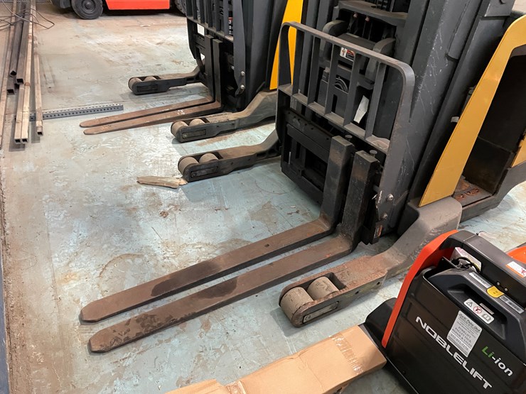 #225-•-jungheinrich-ride-on-electric-reach-truck-image-2