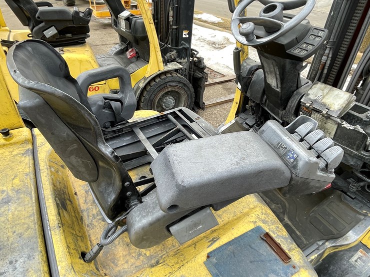 #4215-•-2008-hyster-fortis-60-lp-forklift-image-36