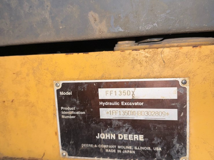 2012-deere-135d-image-7