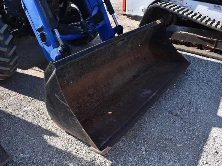 new-holland-820tl-image-3