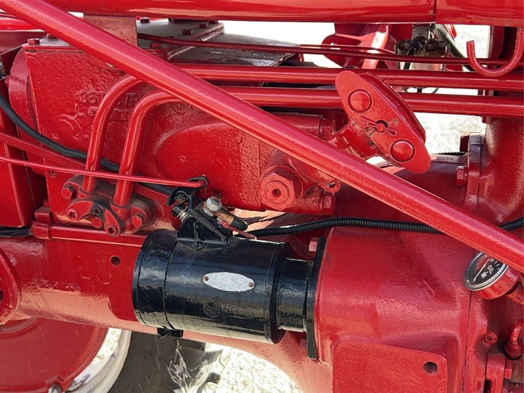 farmall-130-image-32