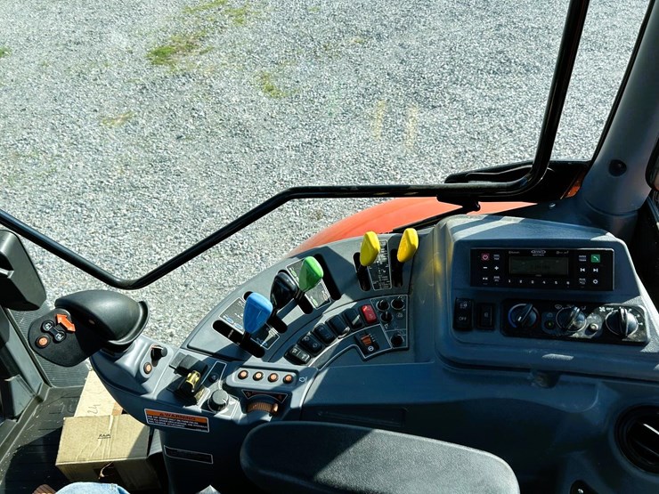 2023-white-251-image-9