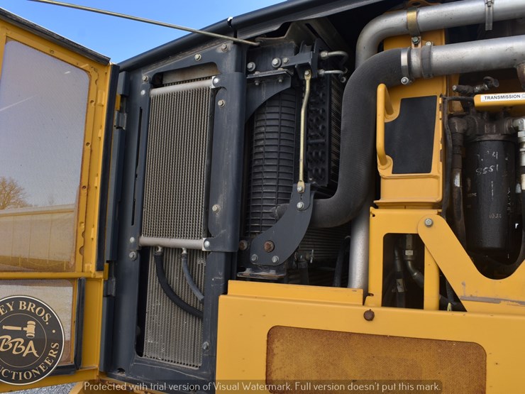 2013-deere-770g-image-58