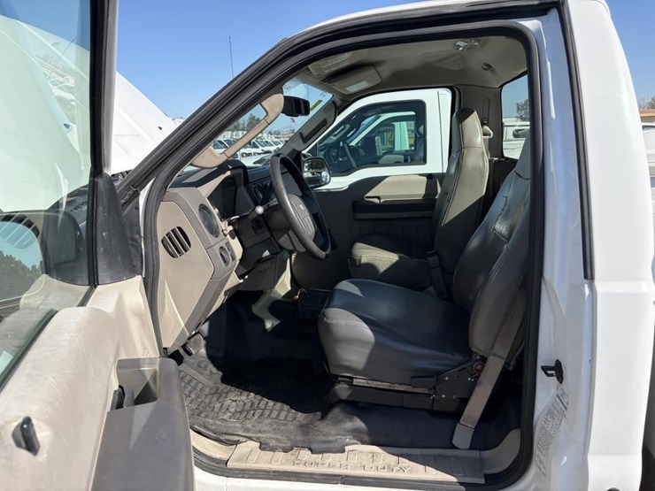 2008-ford-f250-image-9