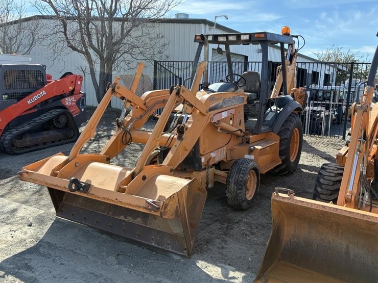 2007-case-580sm-image-1