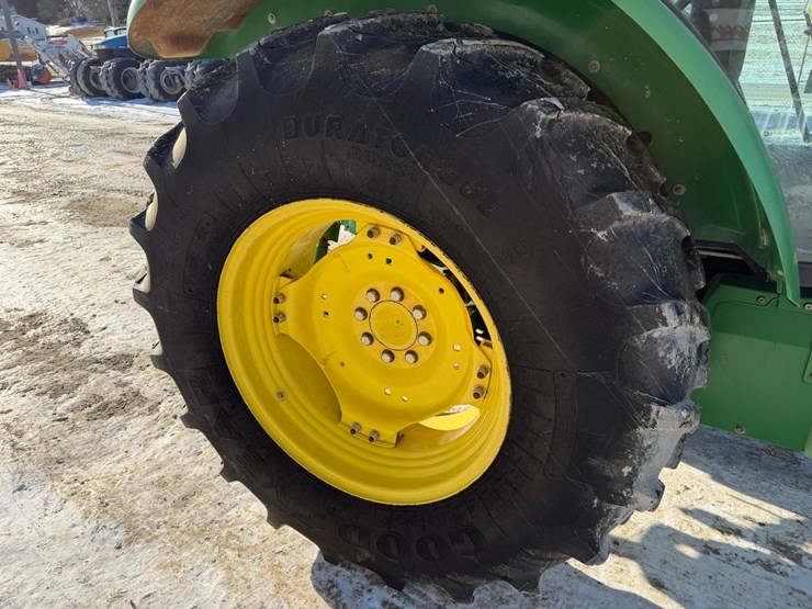 2016-john-deere-5100e-image-15