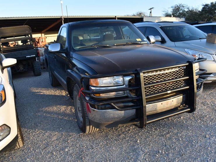 2000-gmc-1500-image-2