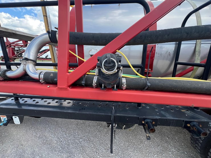 case-610-sprayer-system-2000-gallons-image-57