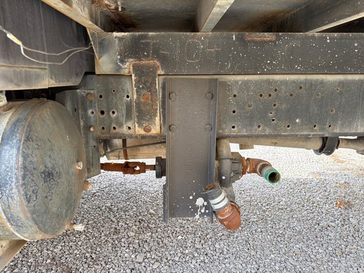 1996-international-4700-image-13