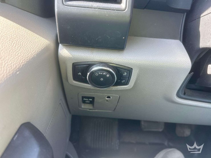 2018-ford-f150-image-24