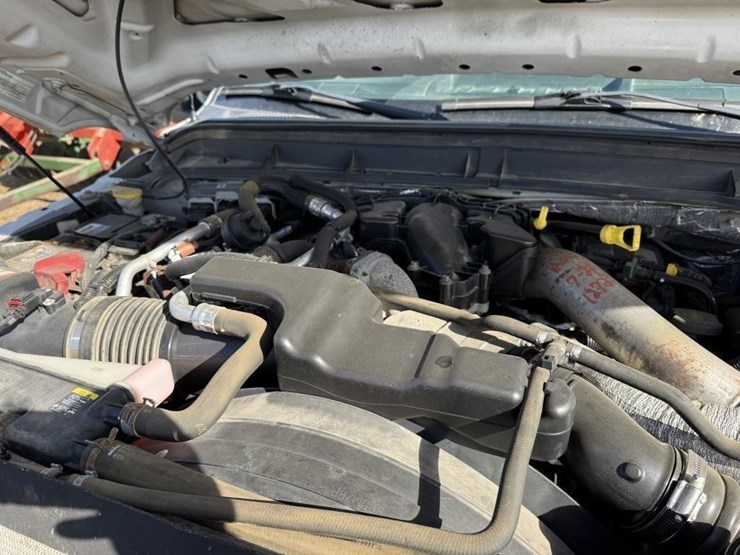 2012-ford-f550-image-15