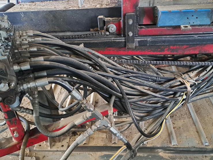 #127-•-2013-cooks-ac36-portable-bandmill-image-23