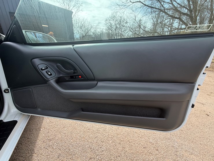 #30932-•-1997-chevrolet-camaro-ss-30th-anniversary-coupe-image-19