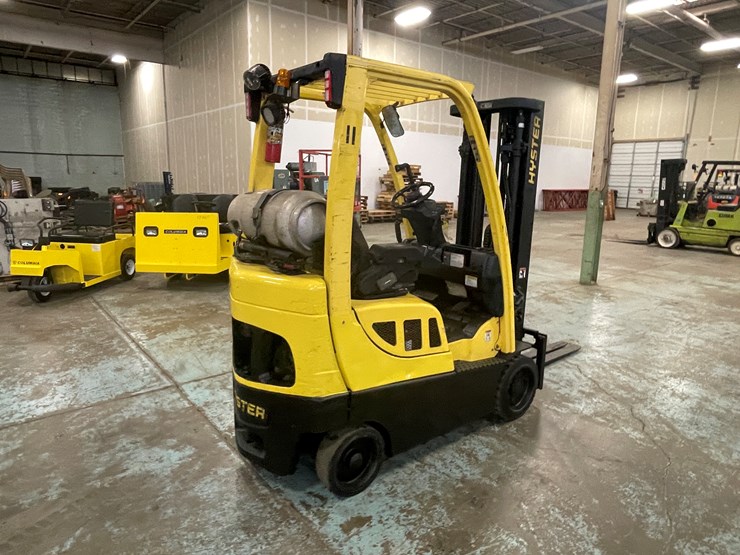 #174-•-2006-hyster-s30-propane-forklift-image-5