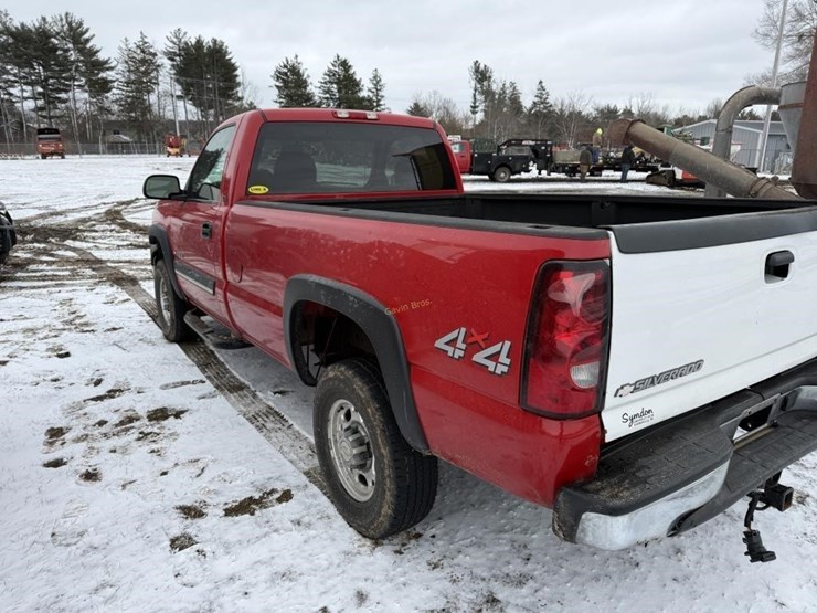 2005-chevrolet-2500-image-10