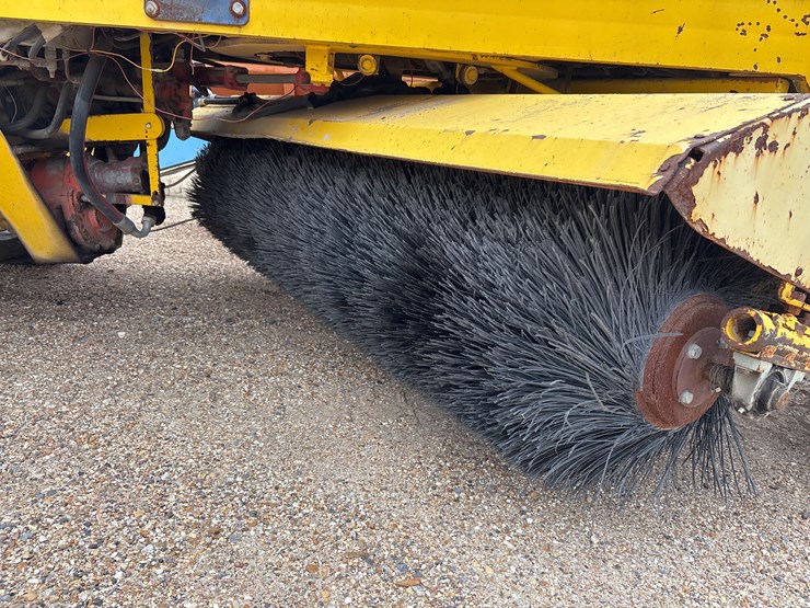 #2582-•-superior-dt80j-broom-|-parts-or-repair-image-6