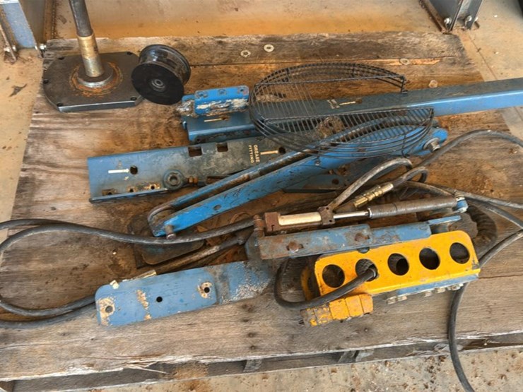 #126-•-2018-baker-3665d-hydraulic-portable-bandmill-image-51