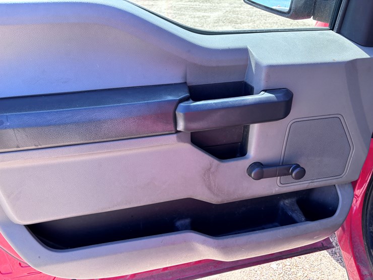 2019-ford-f150-xl-image-7