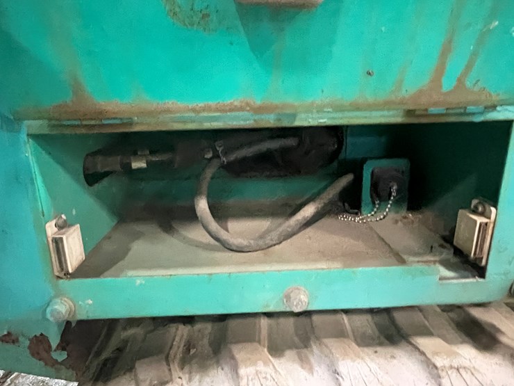 #202-•-airman-encl06-electric-track-scissor-lift-image-36