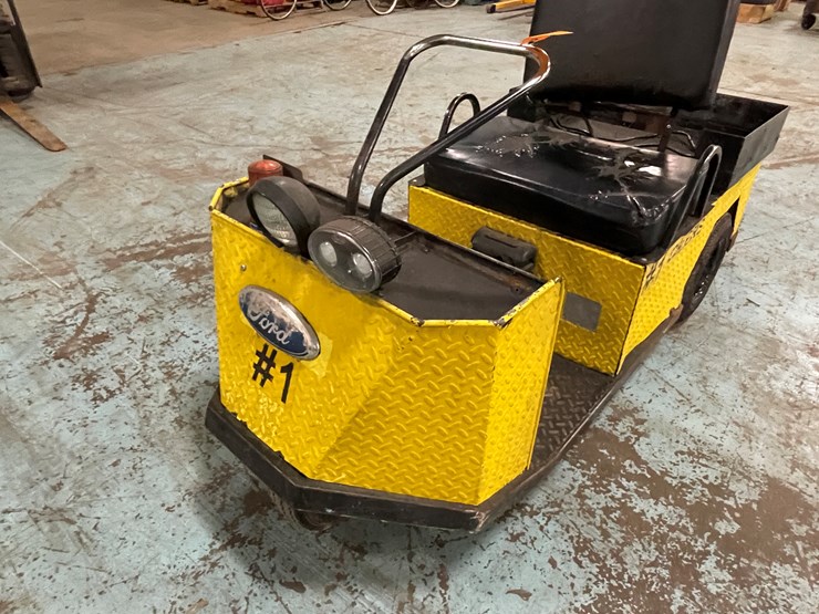 #192-•-textron-e-z-go-electric-warehouse-vehicle-image-7