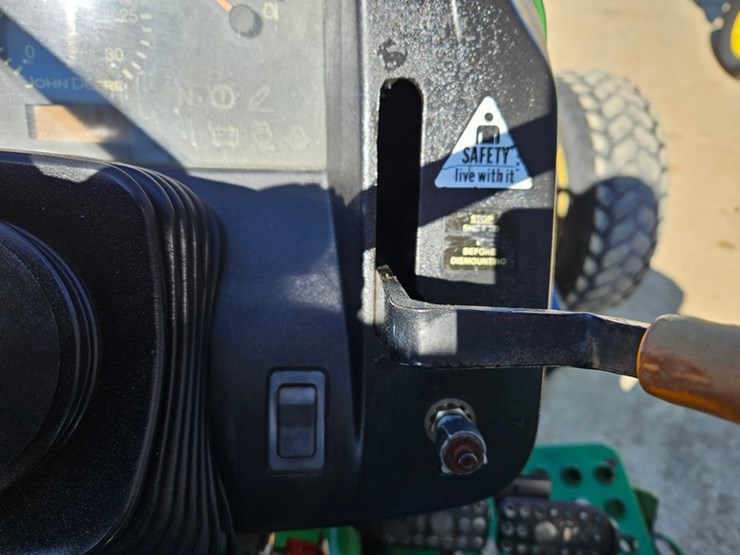 john-deere-5325-image-22