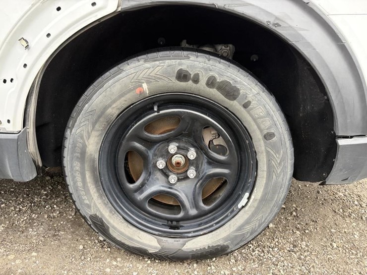 2020-ford-explorer-image-9