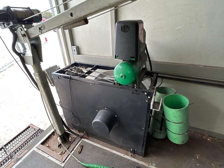 2012-ford-e450-image-45