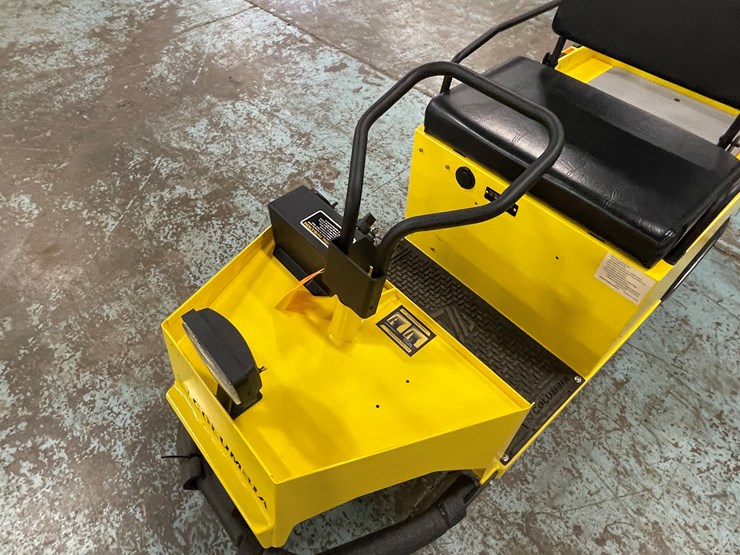 #188-•-columbia-expediter-electric-utility-vehicle-(new-old-stock-2022)-image-12