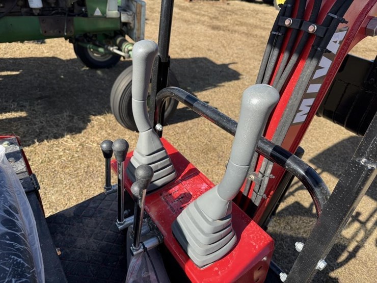 new-miva-va13-mini-excavator-image-5