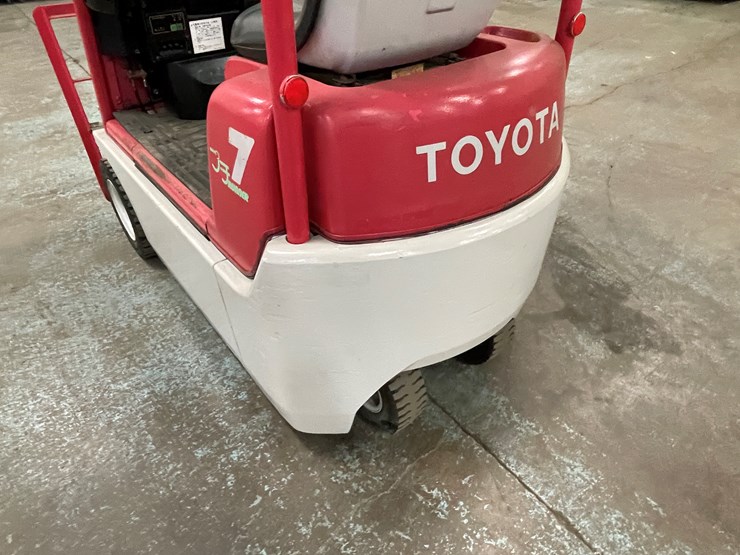 #185-•-toyota-7-runner-electric-forklift-image-22