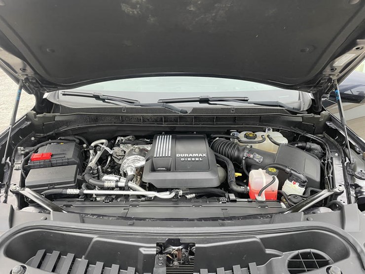 2023-chevrolet-tahoe-image-61