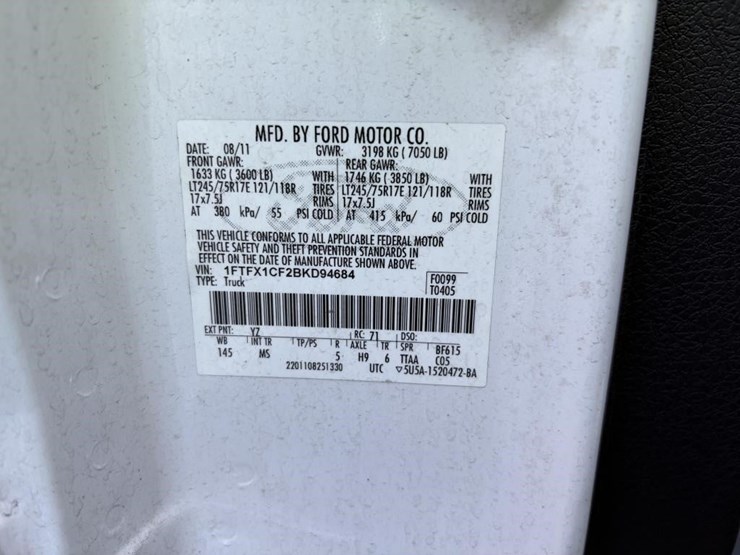 2011-ford-f150-image-17