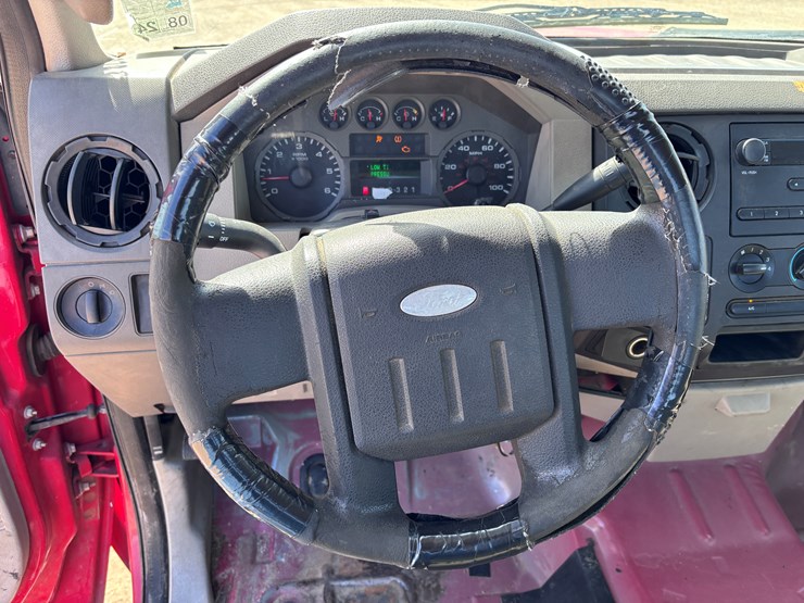 #141-•-2008-ford-service-truck-image-10