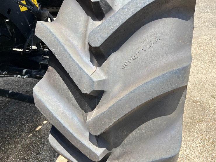 2023-new-holland-cr10.90-image-69