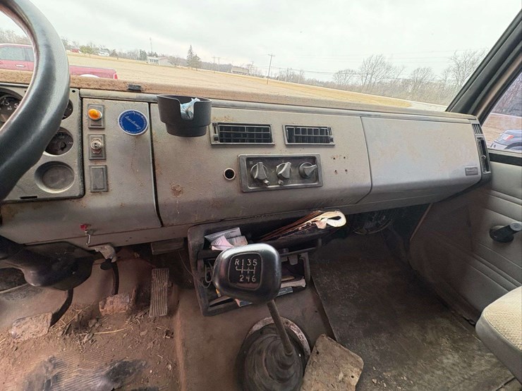 1996-freightliner-dump-truck-image-17