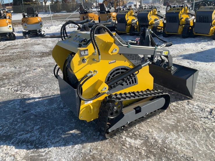 #1014-•-unused-landhero-t460-mini-skid-steer-loader-image-5