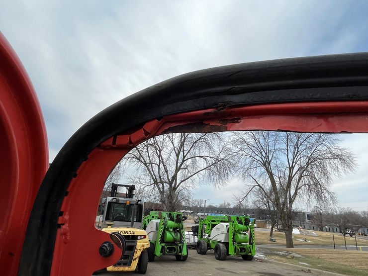 #133-•-2017-skyjack-sj643-telehandler-image-48