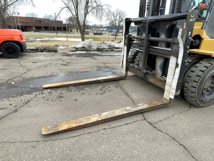 2018-caterpillar-dp135-image-9