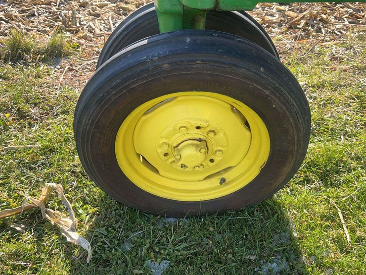 john-deere-model-b-image-17