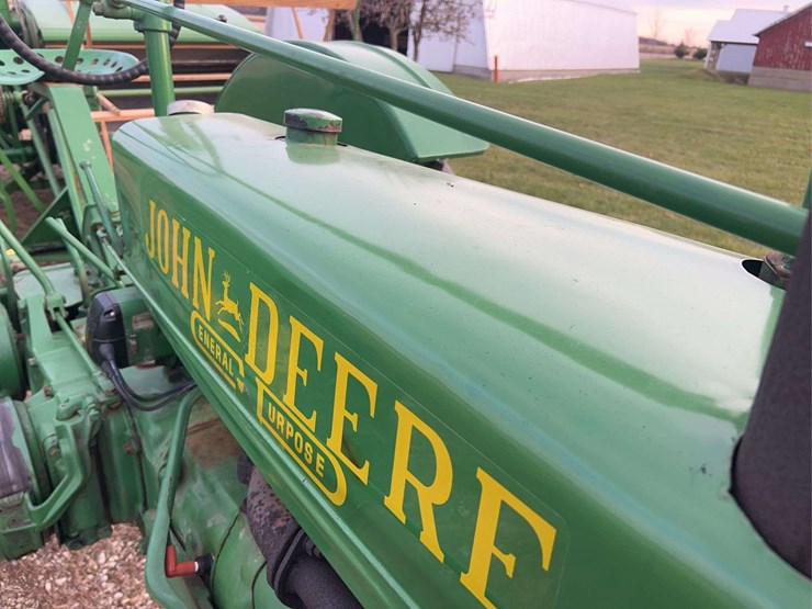 john-deere-model-b-image-11