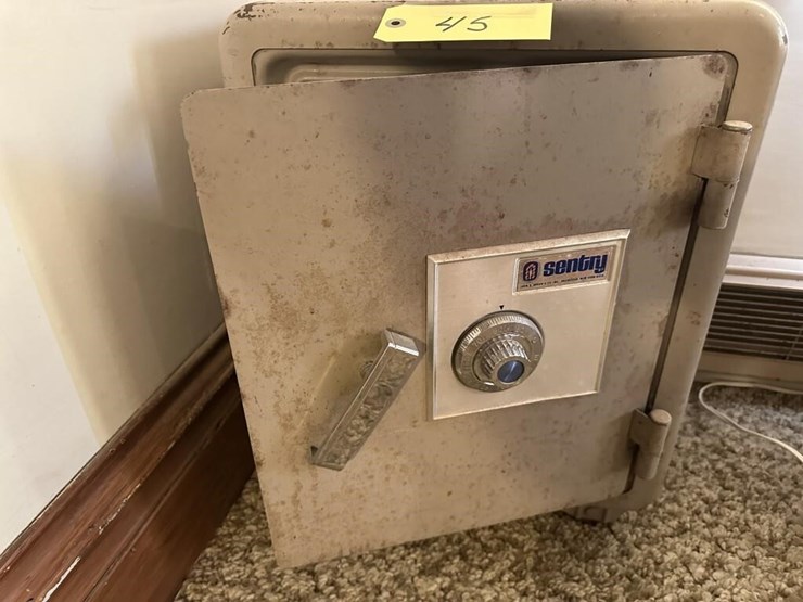 sentry-combination-safe-image-2