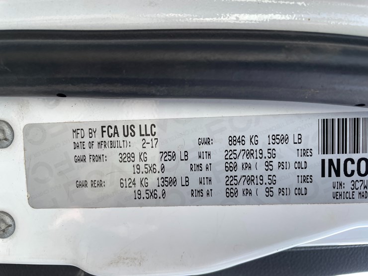 2017-dodge-ram-5500-image-83