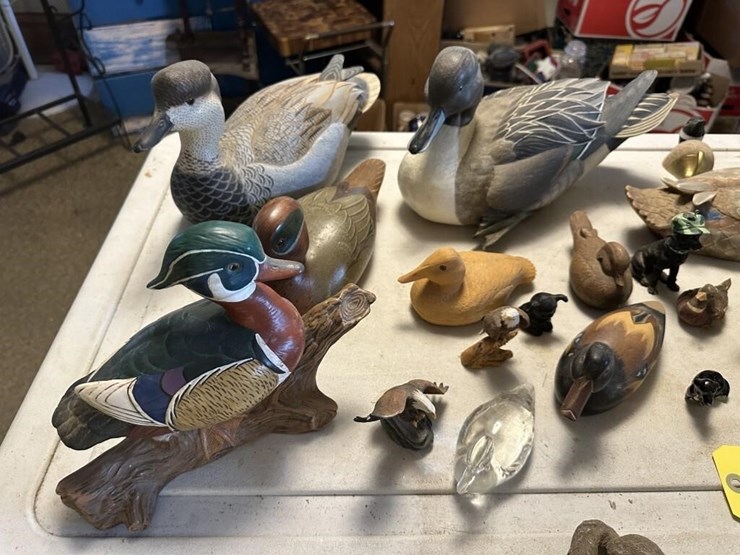 duck-sculpture-displays-image-2