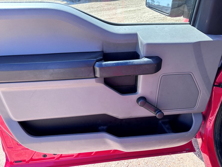 2018-ford-f150-xl-image-7