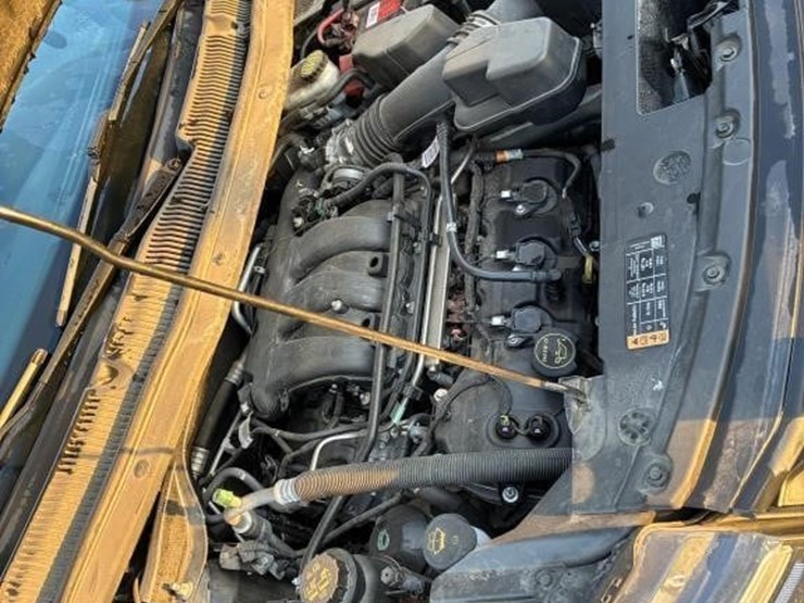 2019-ford-explorer-image-7