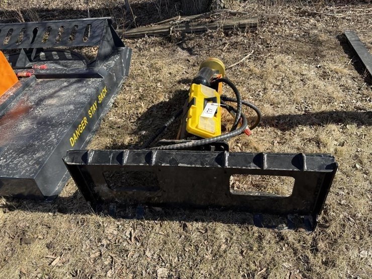 new-giyi-universal-attach-post-pounder-image-1