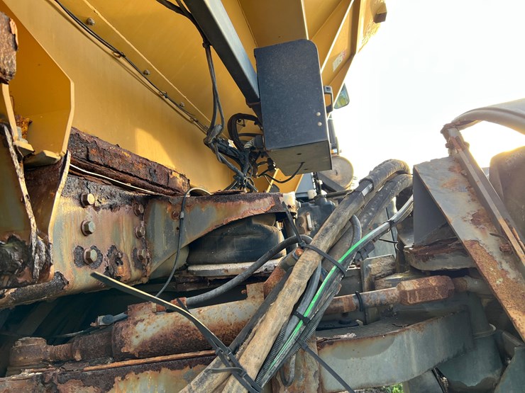 2012-ag-chem-rg1100-image-66