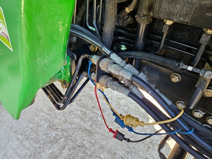 john-deere-4720-image-20