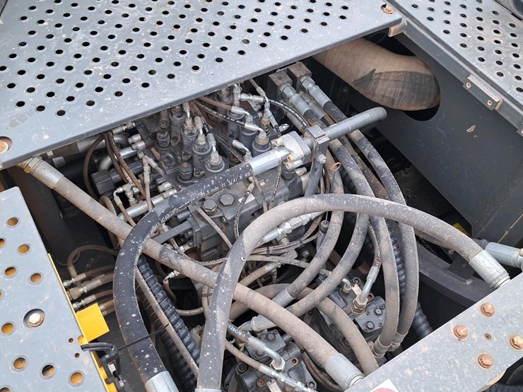 2020-volvo-ec480el-image-11