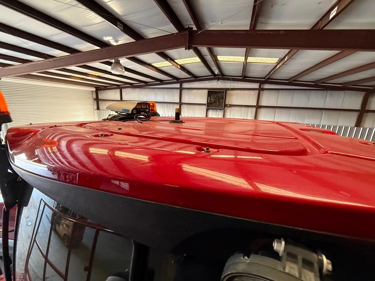 2022-white-251-image-15